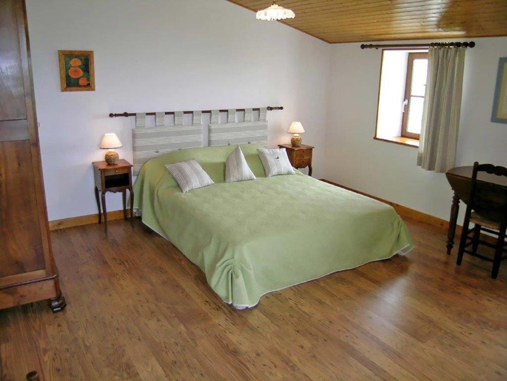 Saint-Porchaire Chambres D'Hotes Domaine Le Fragnaud מראה חיצוני תמונה